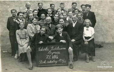 Kl. VII b, szkoła podstawowa w Kcyni rok szkolny 1954/55. Z archiwum Zbigniewa Prusaka