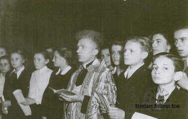 Ślubowanie Sodalicji Mariańskiej. Z archiwum Marii Kowalskiej