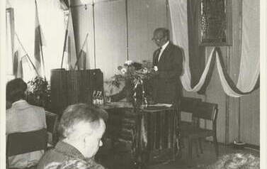 Pierwsza sesja Rady Miejskiej, 6.06.1990 r. Z archiwum Anny Oratowskiej 