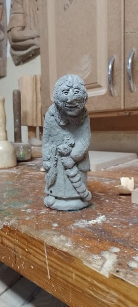 Figurka gliniana: Wędrowny Grajek. Fot. Ariel Czechowski 