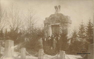 Pomnik powstańc&oacute;w, marzec 1929 r. Z archiwum Andrzei Doberstein