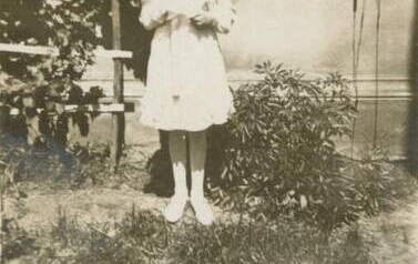Podpis pod zdjęciem: Urszulka VI.1938 r. Z archiwum Barbary Sobowiec (zbiory rodziny dr. Stanisława Jedwabnego)