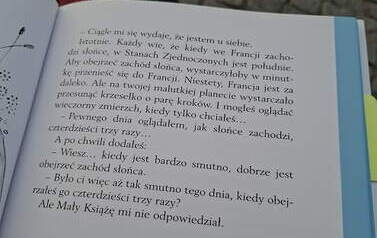Fragment z książki Mały Książę. Fot. J. Makarewicz