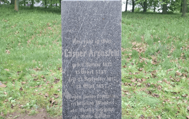 Obelisk Caspera Aronsfelda (wersja niem.). Fot. J. Makarewicz