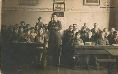 Szkoła podstawowa w Dziewierzewie, 1937 r. Z archiwum Małgorzaty Dobosz