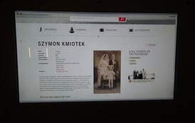 Informacje o rodzinie Kmiotk&oacute;w w zbiorach muzeum w Antwerpii. Fot. T. Kmiotek