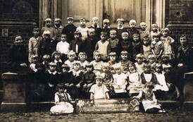 Przedszkole im. A. Piłsudskiej w Kcyni, zorganizowane przez Zw. Pracy Obyw. Kobiet w budynku po b. seminarium nauczycielskim, 1934 r. Z archiwum M. Maciejewskiego 