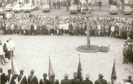 Odsłonięcie rzeźby gen. K. Grudzielskiego w 1988 r. Z archiwum Henryka Wesołowskiego 
