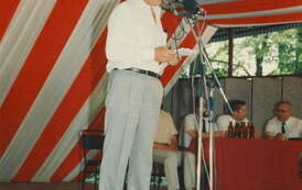 Premier Mieczysław Rakowski w Kcyni. Z archiwum Anny Oratowskiej 