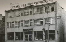 Dom towarowy "Merkury", okres PRL. Neon "Farby lakiery kosmetyki"