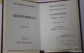 Legitymacja - odznaczenie Henryka Kozłowskiego krzyżem Armii Krajowej, 11.04.1995 r.