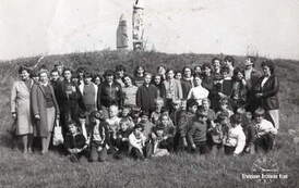 Wycieczka na Ostr&oacute;w Lednicki, 27.09.83, kl. 3 i 8. Z archiwum Piotra Rosińskiego 