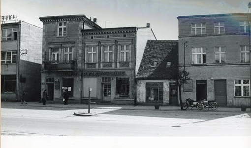 Art. przemysłowe. Rynek 12