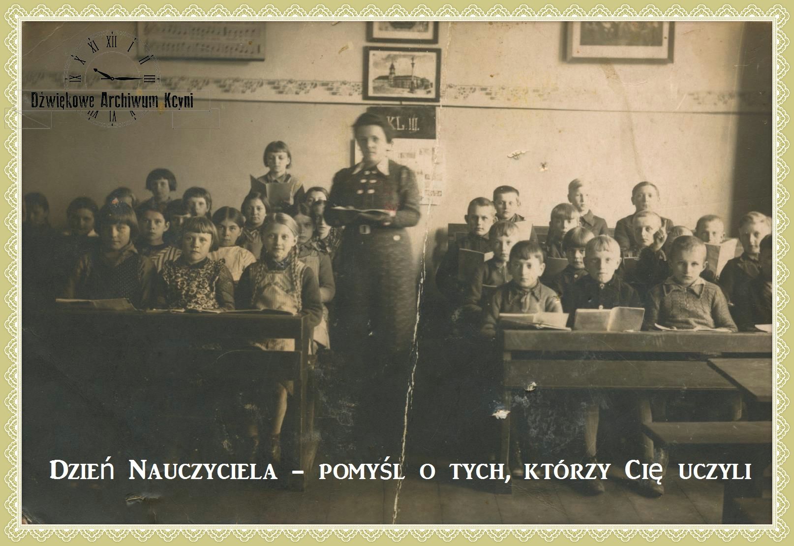 nauczyciel z&nbsp;uczniami
