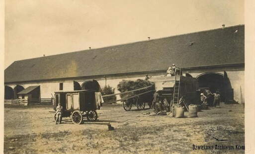 Zdjęcie do Przedwojenne życie w majątku Hermana von B&uuml;lowa