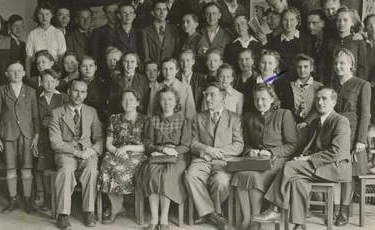 Komplety gimnazjalne w 1945 roku w opowieści Anny Jędrzejewskiej