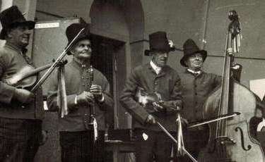 Sukcesy zespołu "Pałuki" - opowiadają Grażyna Gruszczyńska i Dorota Pietruszewska